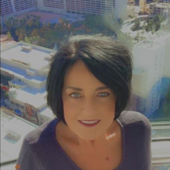 Meet your Posher, Chris - Picture 1 of 1